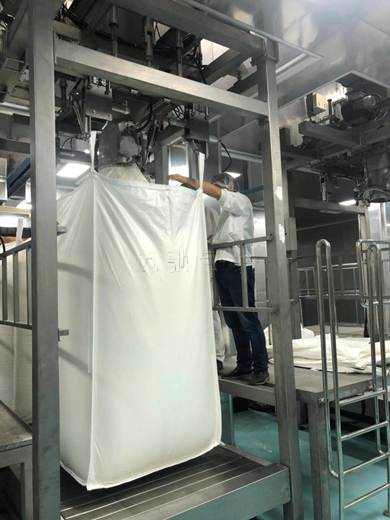 噸袋包裝機(jī)現(xiàn)場(chǎng)圖片